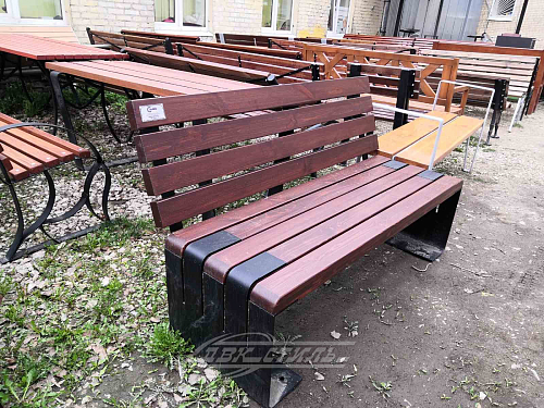 Скамейка стальная «Иль».  �4